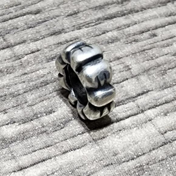 Pandora Retired Small Bow Ribbon Spacer Bead Charm - Picture 6 of 9